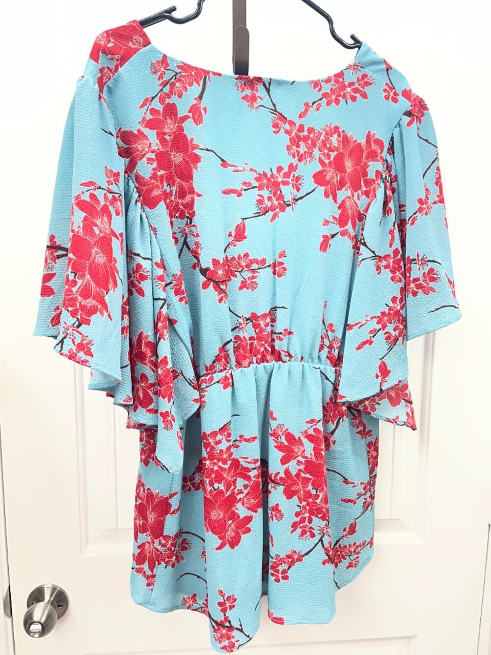 NEW Kiyonna Blue Floral Wrap Top – Plus Size 0X - Picture 6 of 7